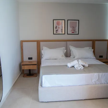 Hotel Sunrise Qeparo
