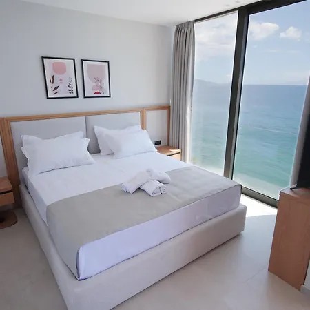 Sunrise Hotel 4*