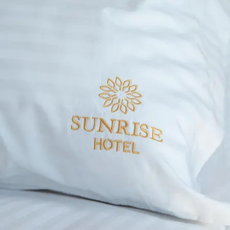Отель Sunrise 4*